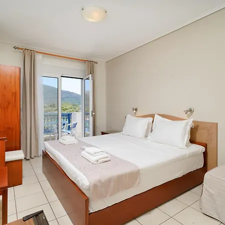 Golden Sunset 酒店 2*