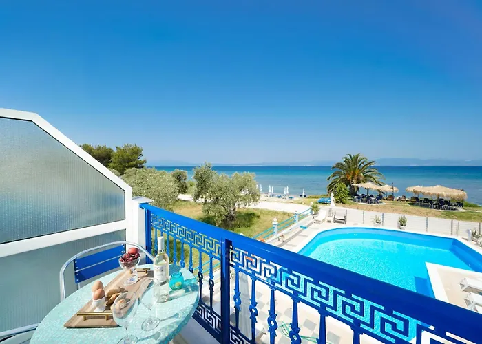 Golden Sunset فندق 2*