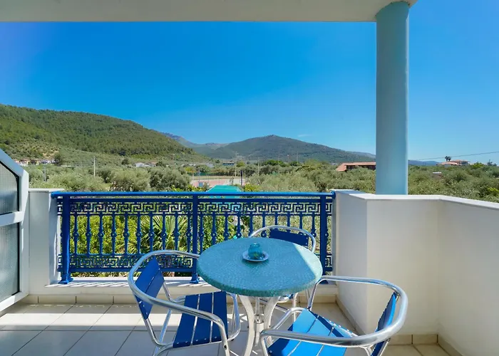 Golden Sunset Otel 2*