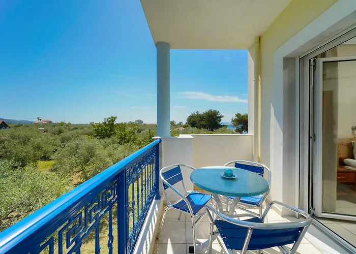 Golden Sunset Otel 2*